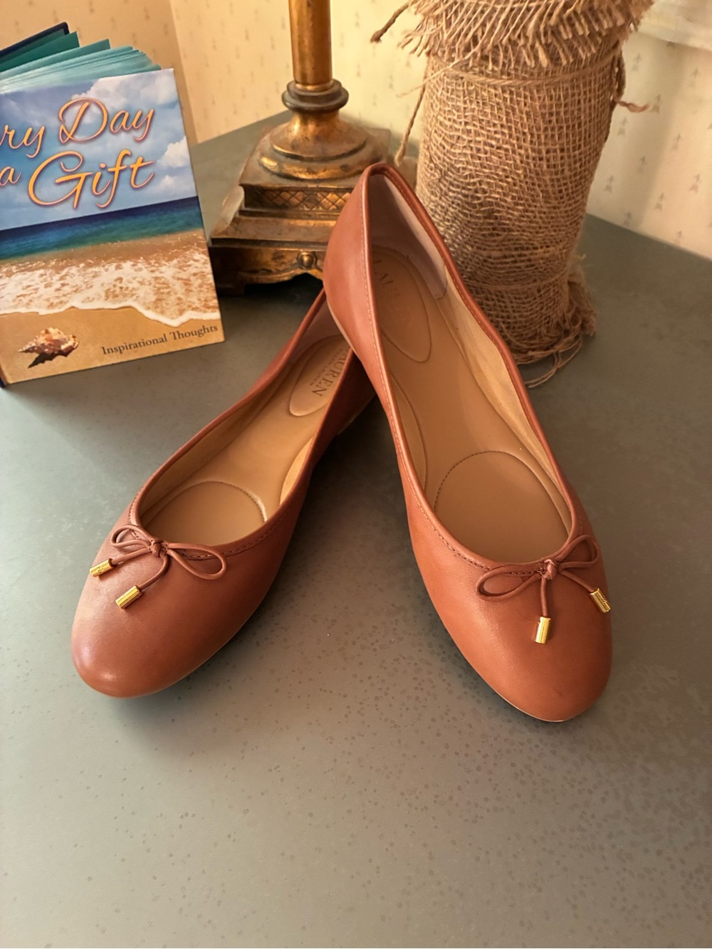 Ralph Lauren, NEW NEVER WORN, JAYNA, POLO TAN leather ballet flats. COW LEATHER.